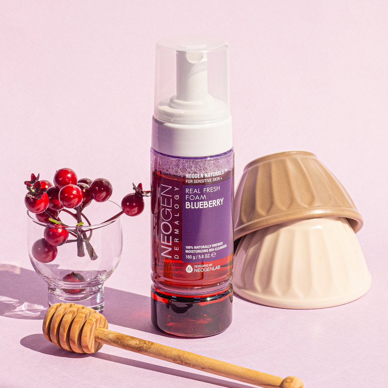 Neogen Dermalogy Real Fresh Foam Cleanser Blueberry 160G